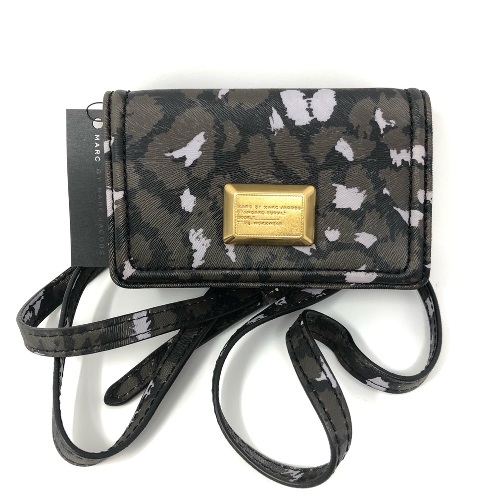 Marc By Marc Jacobs Card ID Case Crossbody Wallet